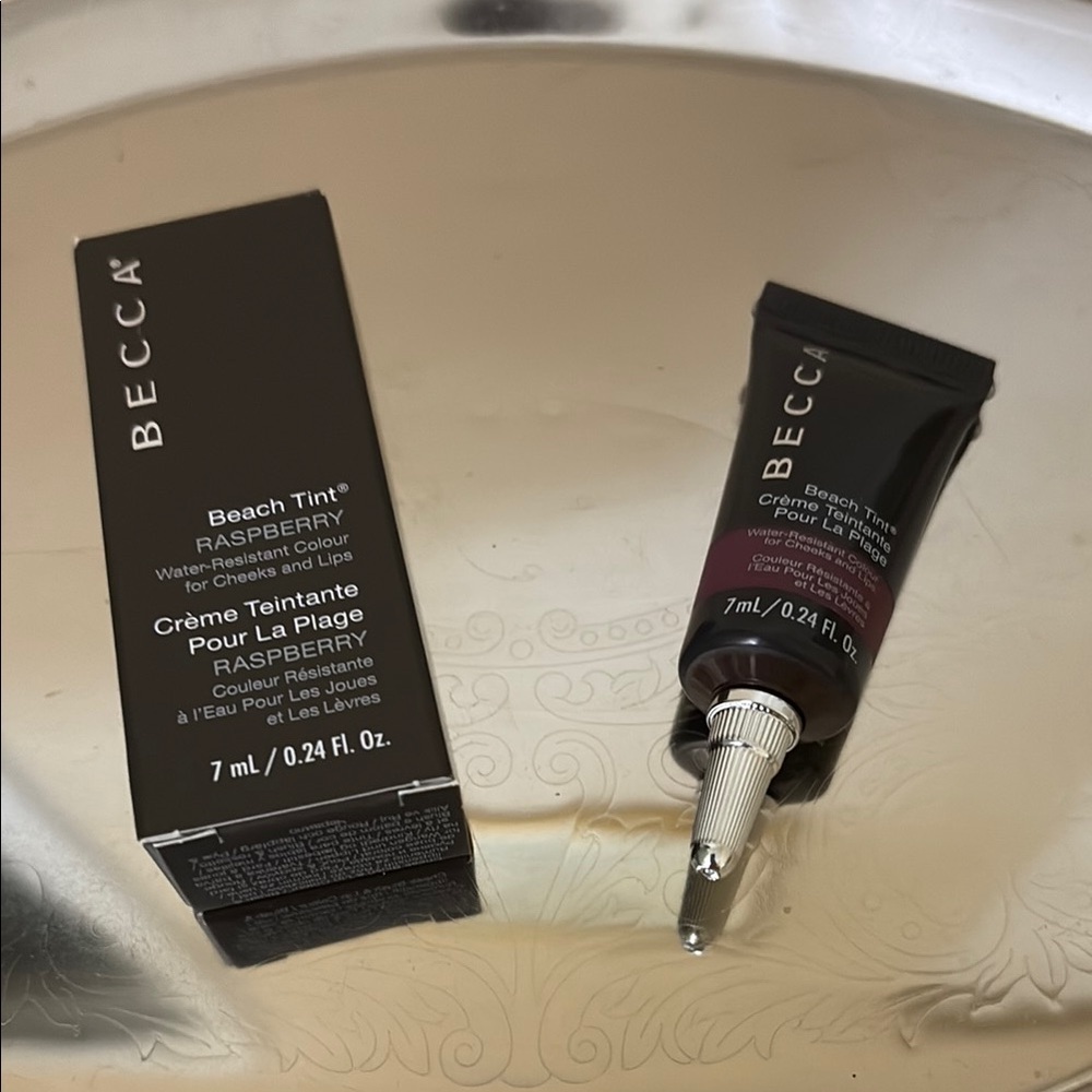 BECCA Raspberry Beach Tint for Cheeks and Lips NIB